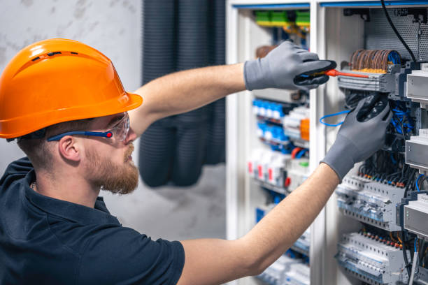 Best Circuit Breaker Repair  in Arlington Heights, WA